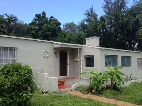 Diamond in the Rough Opportunity in Fast Growing Area of Miami!
