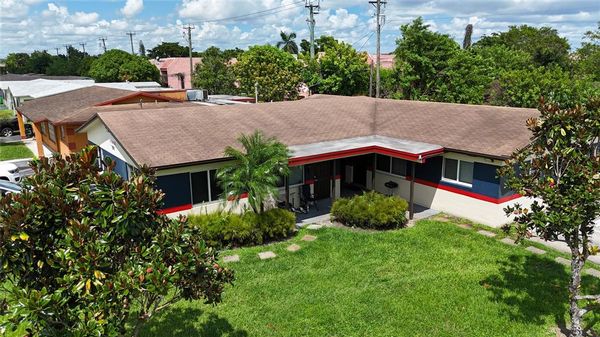 Fully Upgraded Sunrise Triplex w/ a Potential  6.34% CAP Rate!